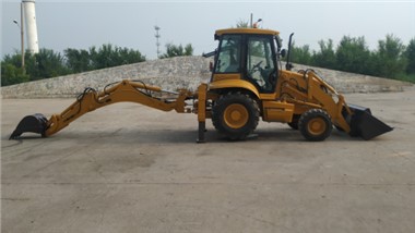 Pemuat Backhoe Model LPD388K